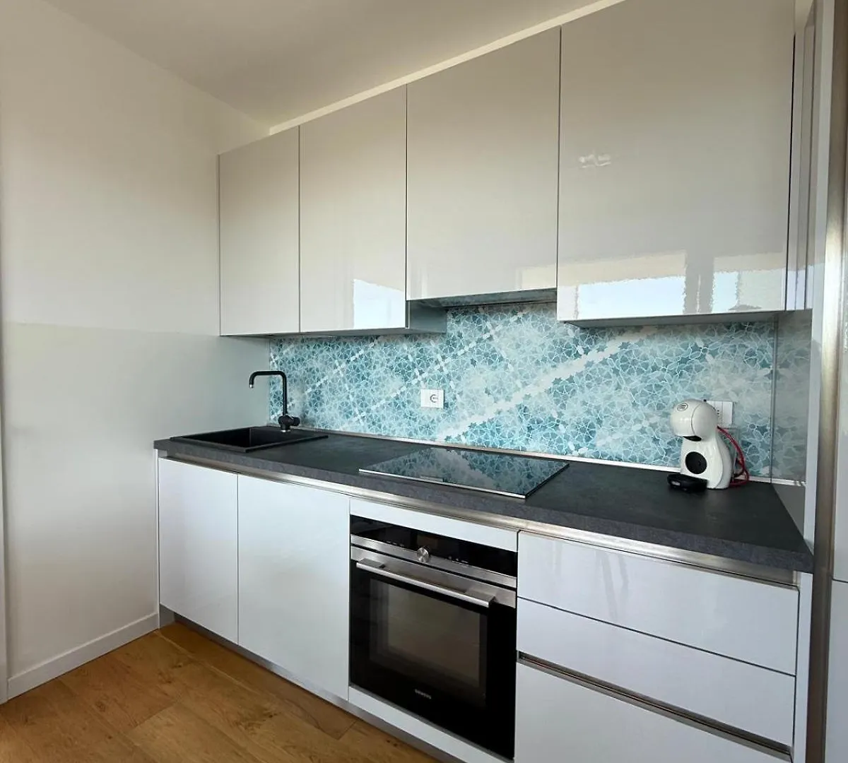 One Palace-Solo Per Famiglie-Walterigato Apartments Lido di Jesolo 0*,  Italy